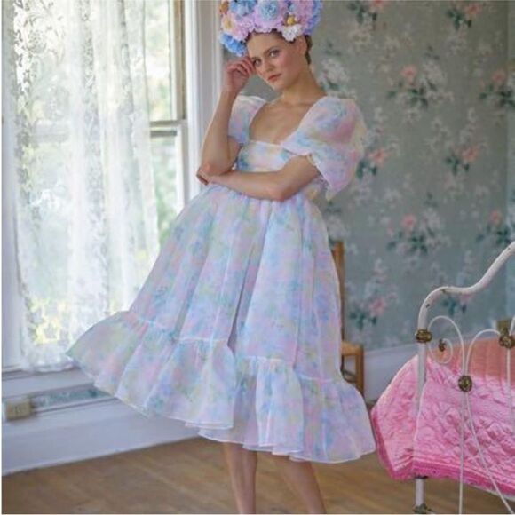Selkie Sweetcorn Puff Pastel Ball Gown - Picture 2 of 16